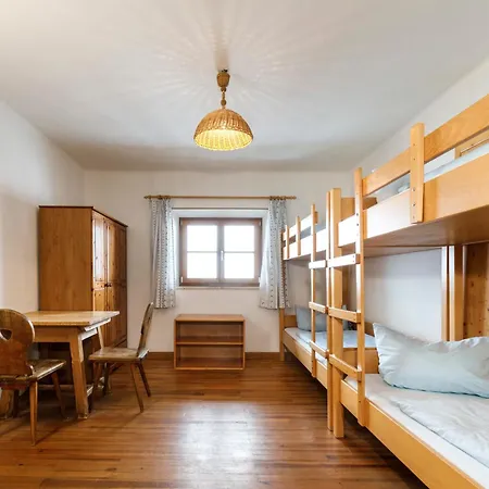 Bayrischzell-sudelfeld بيت شباب بايريشزيل