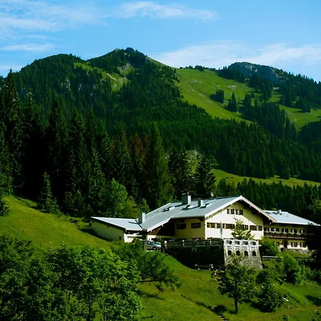 Bayrischzell-sudelfeld بيت شباب